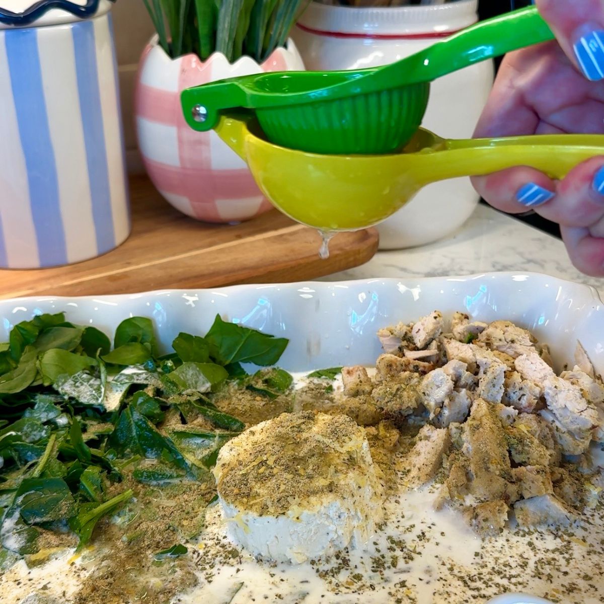 lemon juice squeezed on chicken dish