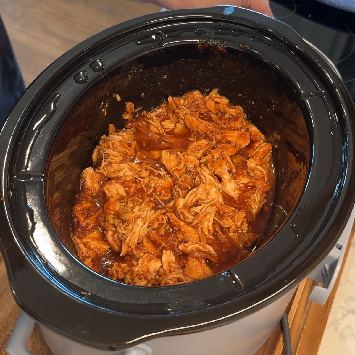 cooked bbq chicken in crockpot